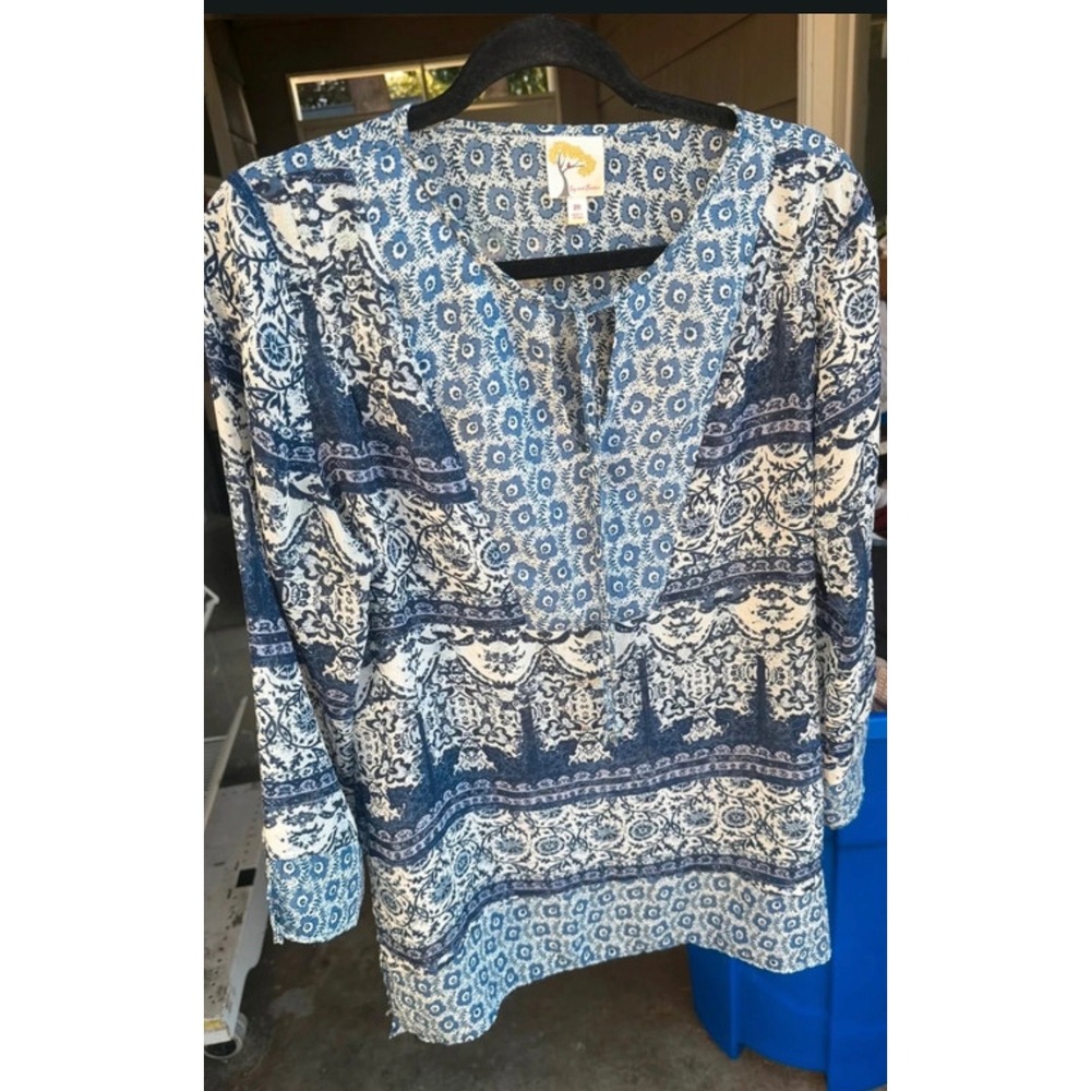 Fig and Flower Blue White Floral Paisley Split Neck Tunic Blouse Sz M